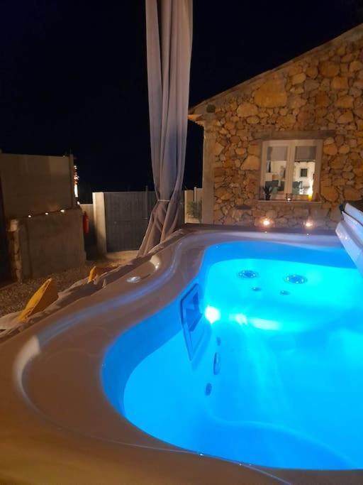 Bouyon L'Antre Deux Pierres, Romantisme, Jacuzzi Exterieur, Plateau Dinatoire מראה חיצוני תמונה